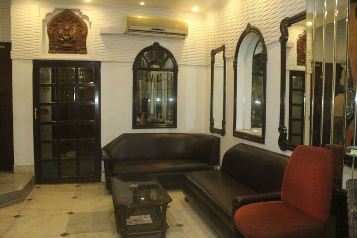 Hotel Interior 7 of 29