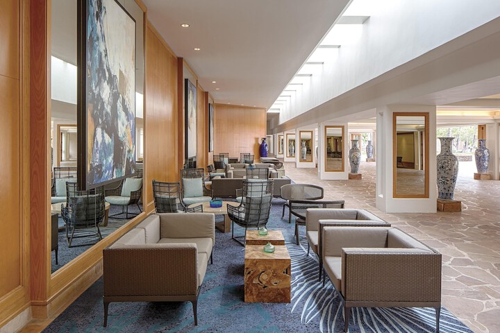 Meeting facility