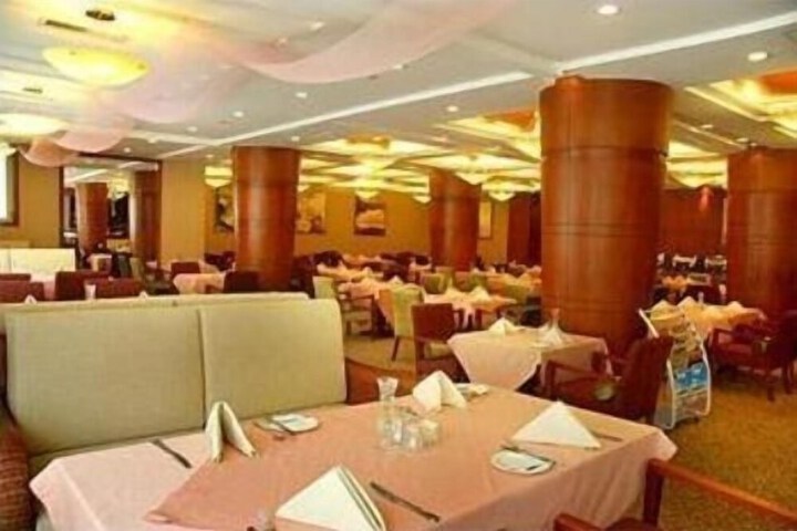 Dining Photos