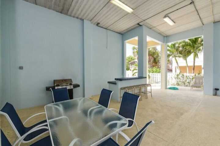 Property Grounds 27 of 30