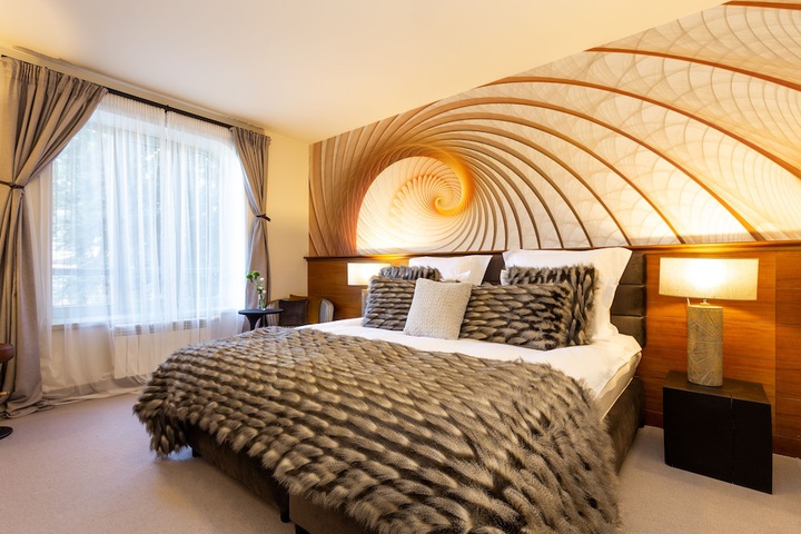 Room 4 of 41