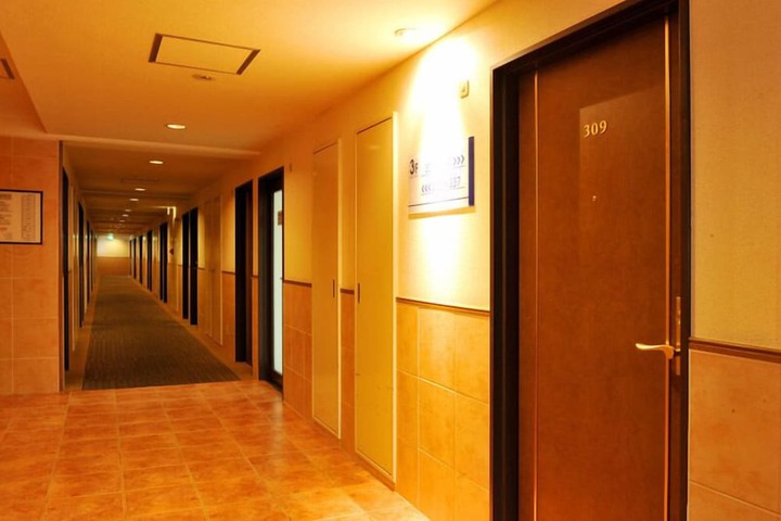 Ballroom/Hall 58 of 68
