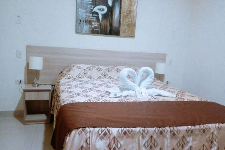 Room 3 of 10