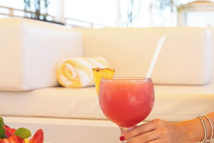 Lounge 58 of 107