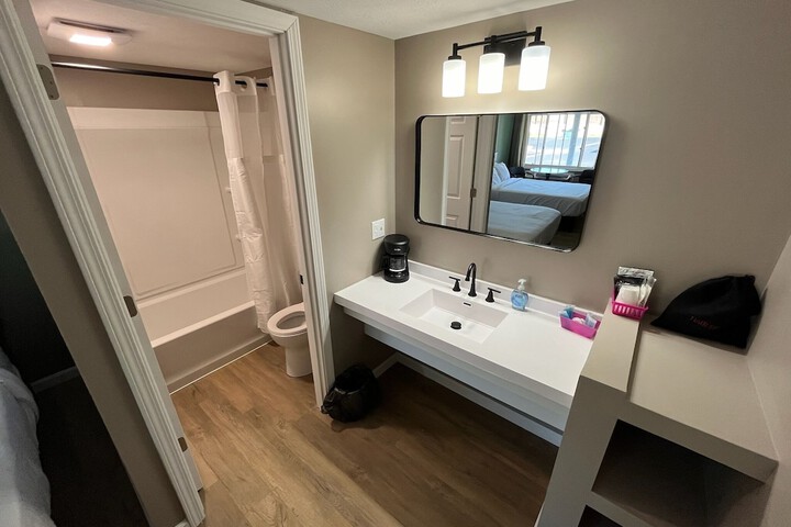 1 Queen Bed Mobility Accessible (4 of 35)