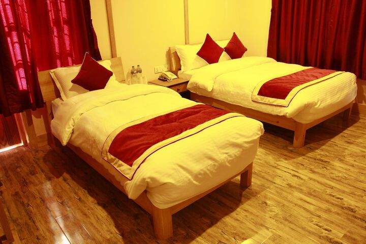 Room 6 of 23