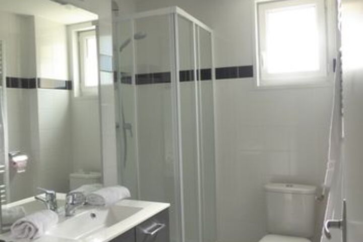 Room 3 of 39