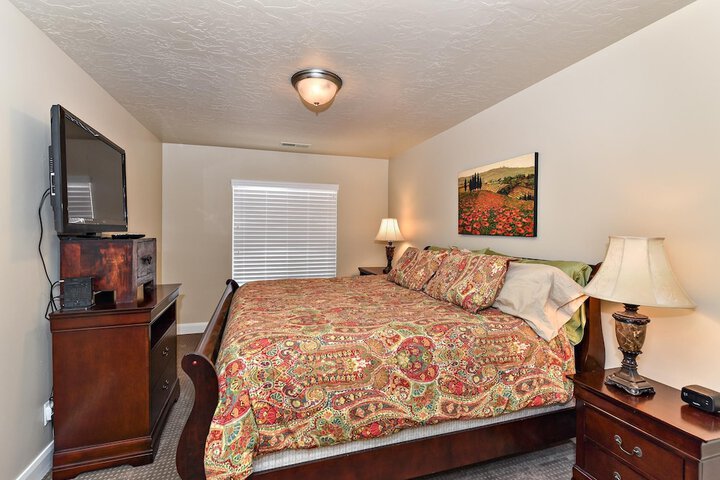 Room 2 of 48