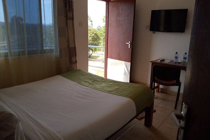 Room 3 of 22