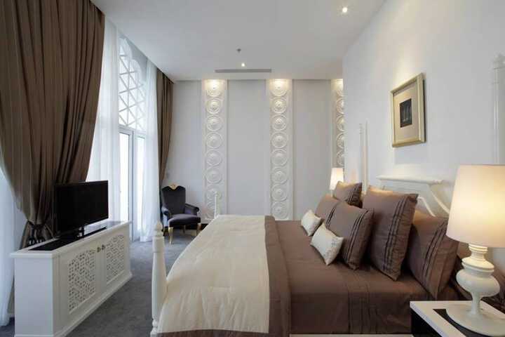 Room 9 of 75
