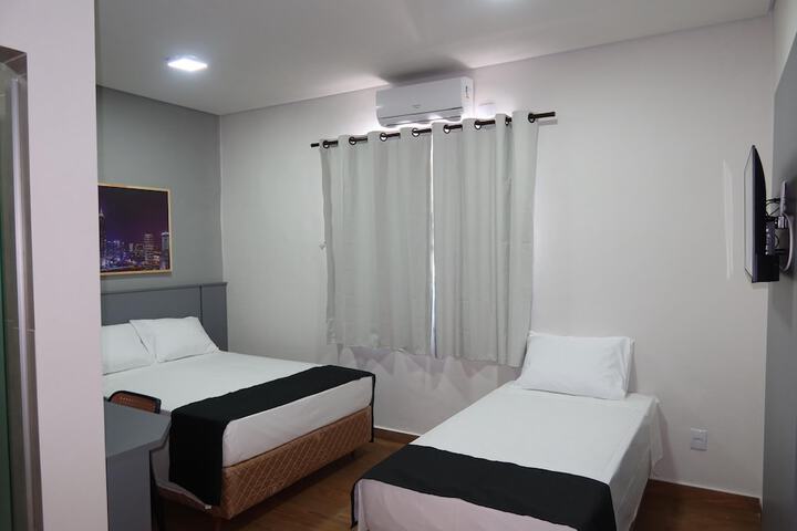 Room 33 of 111
