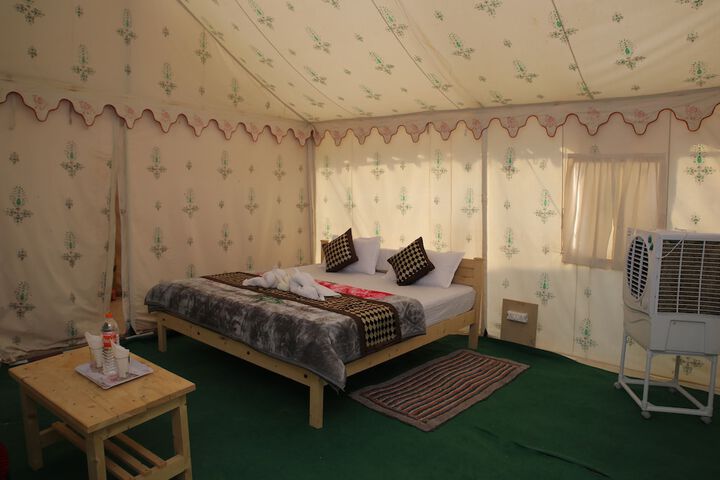 Room 16 of 123