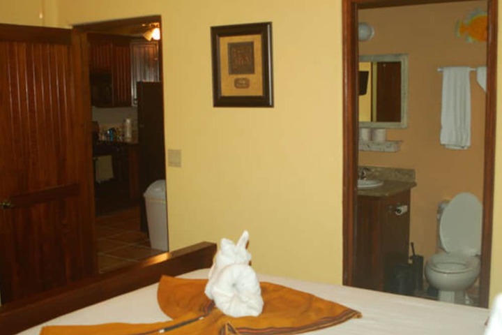 Room 34 of 126