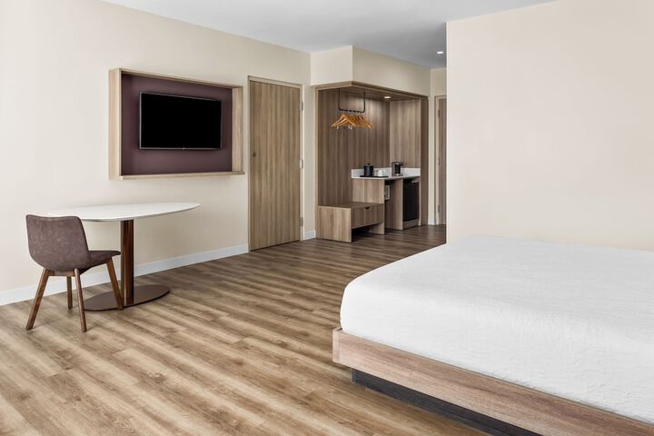 Room 20 of 82