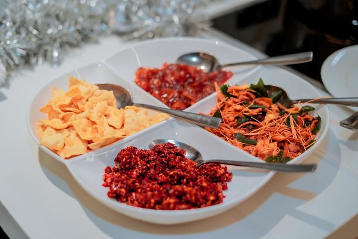 Dining 56 of 104