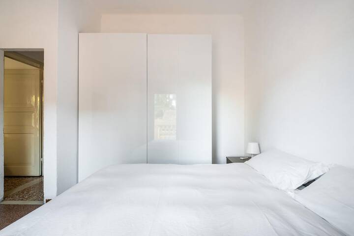 Room 14 of 19