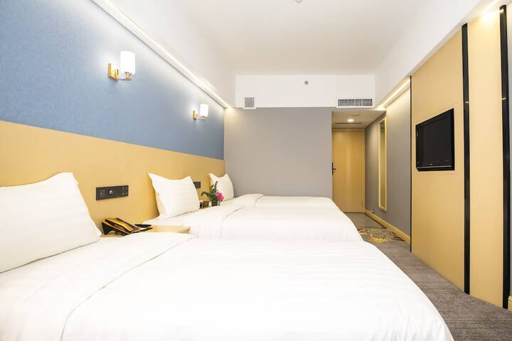 Room 20 of 66
