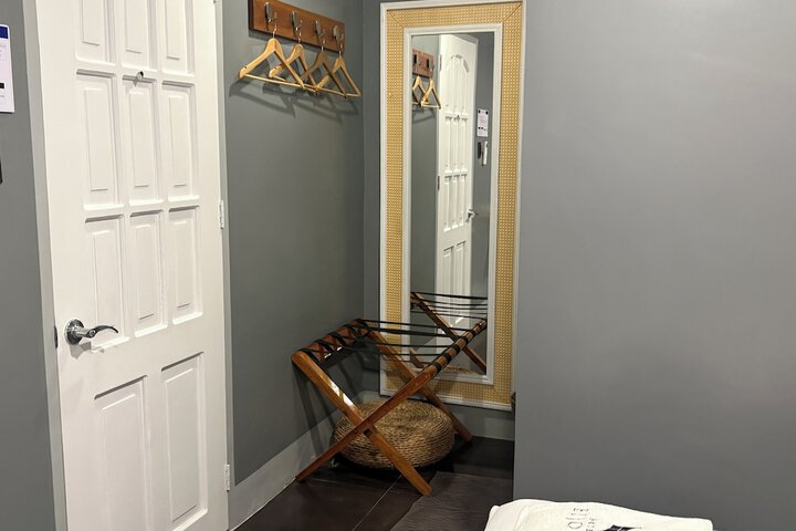 Room 18 of 42