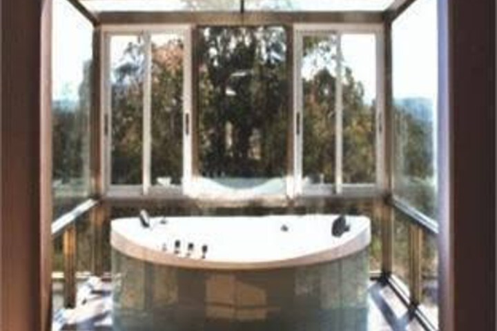 Spa 4 of 4