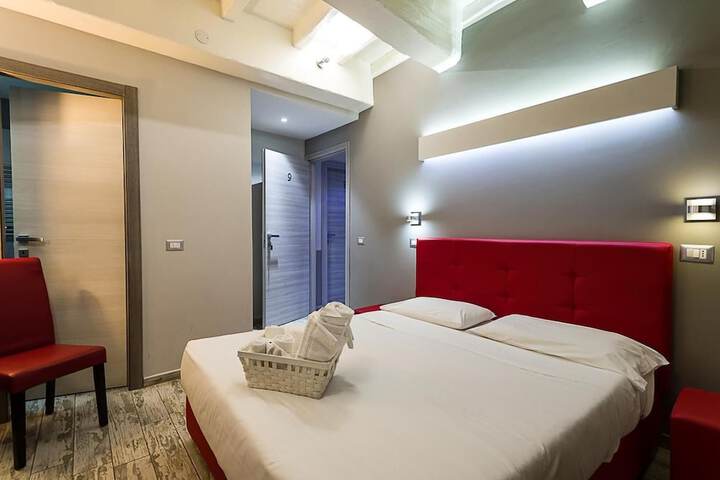 Room 14 of 50