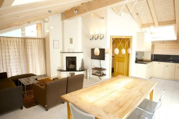 General 8 of 10