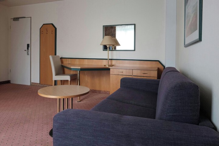 Room 49 of 78