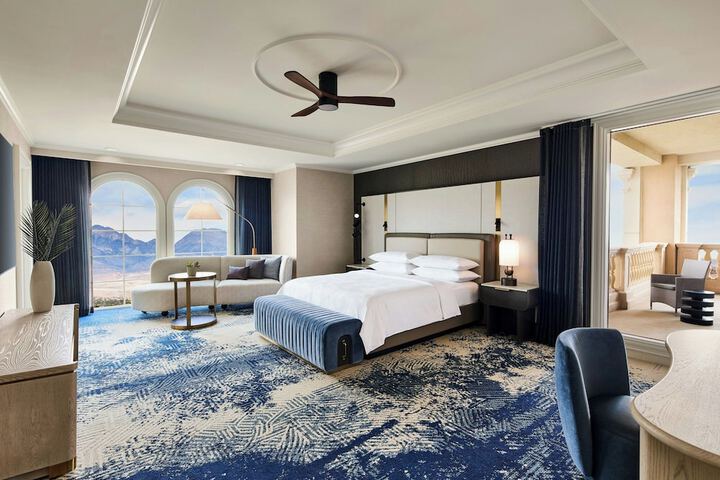 Room 33 of 192