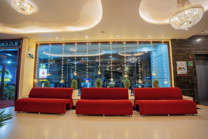 Hotel Interior 18 of 135