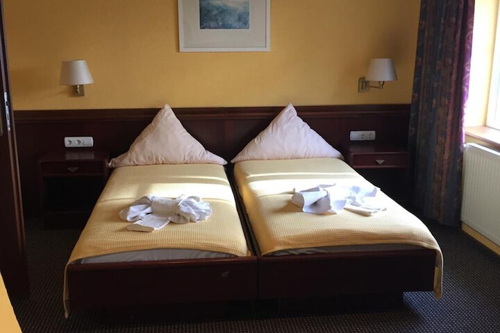 Room 16 of 57