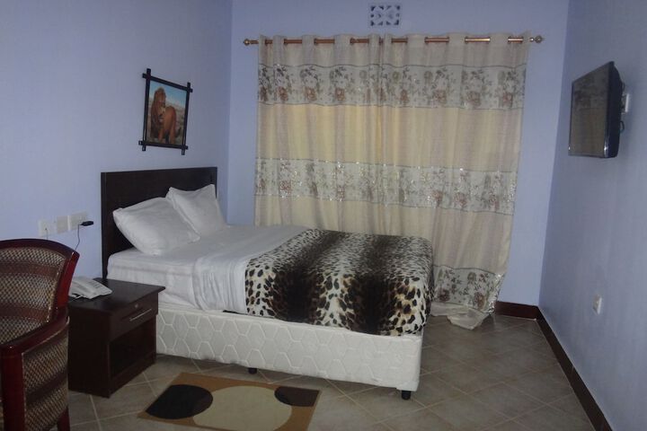 Room 7 of 57