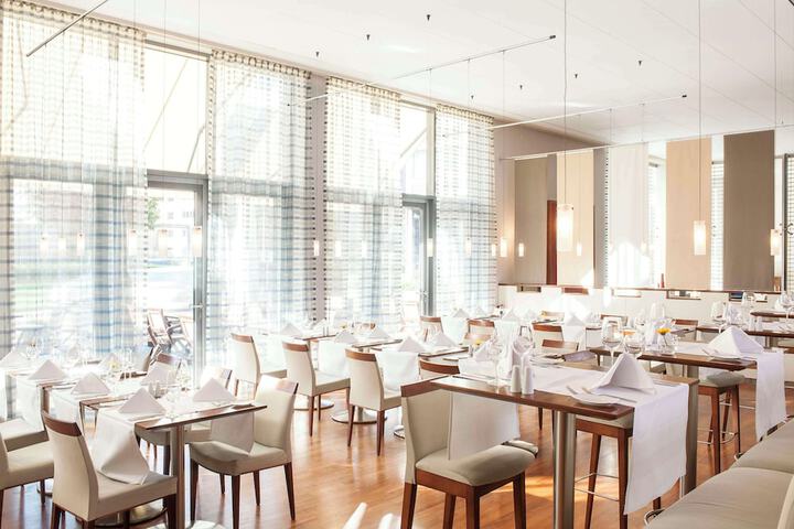 Dining Photos