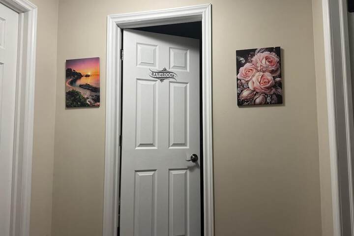 Room 52 of 66