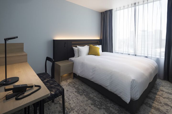 Room 21 of 100