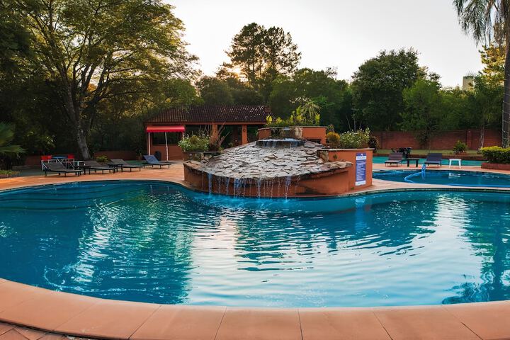 Hotel Pool