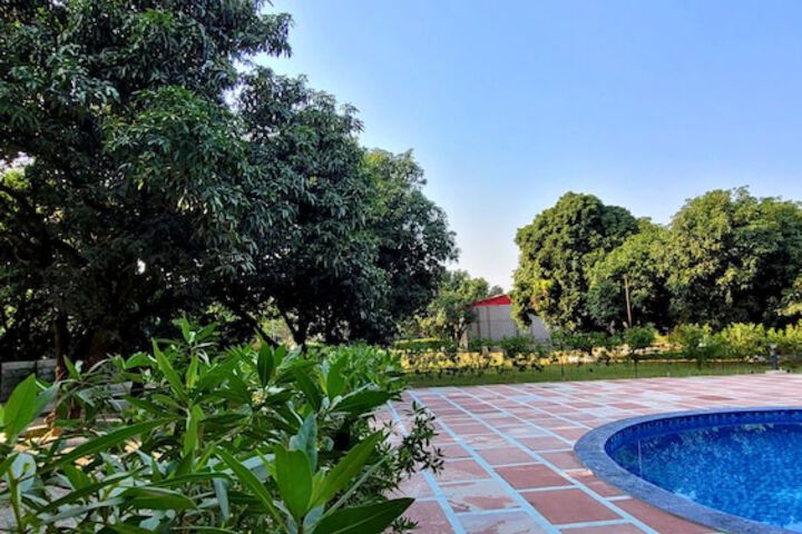Pool 22 of 63