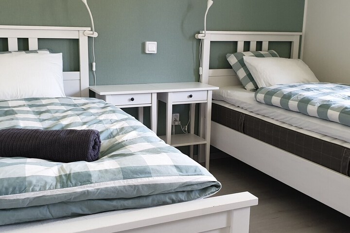 Room 16 of 62