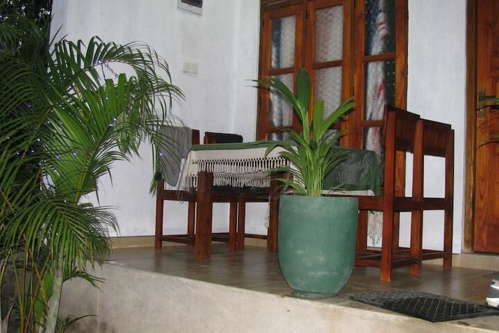 Room 4 of 6