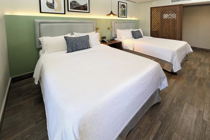 Room 3 of 46