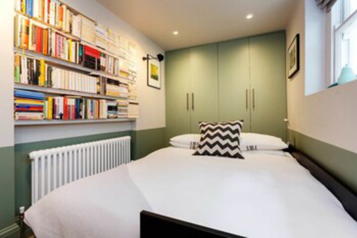 Room 16 of 23