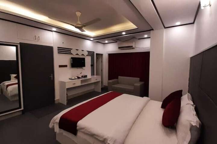 Room 19 of 39