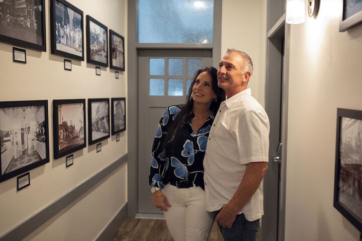 Ballroom/Hall 14 of 20