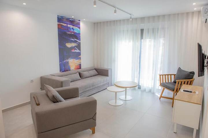 Room 10 of 19