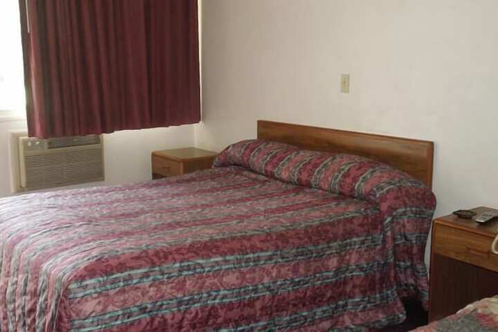 Room 7 of 30