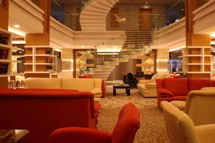 Guest Lobby