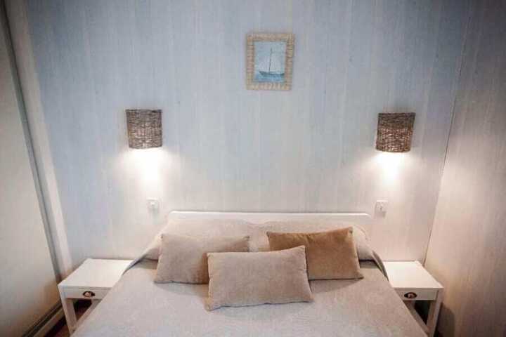 Room 68 of 74