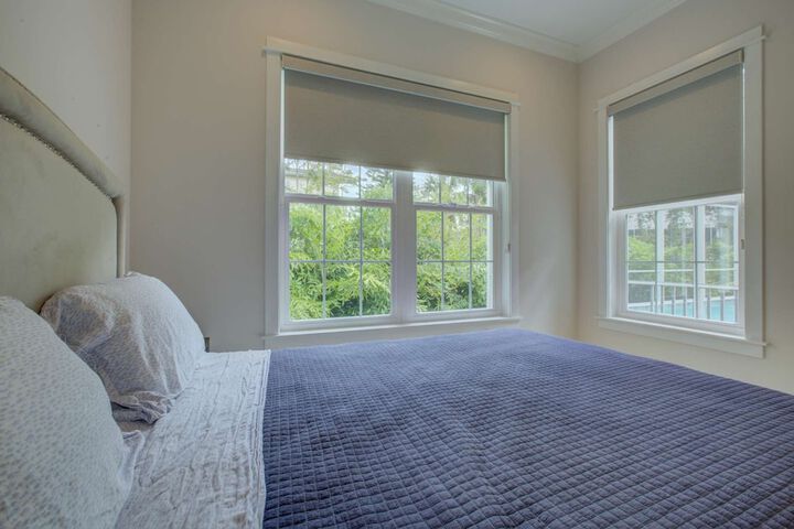 Room 4 of 43