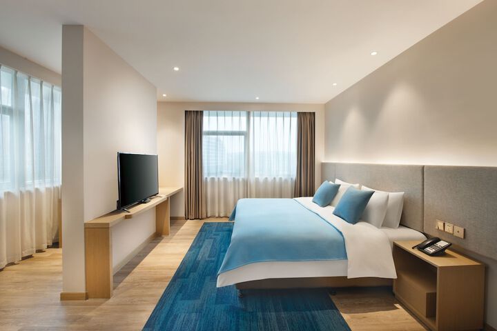 Room 29 of 73