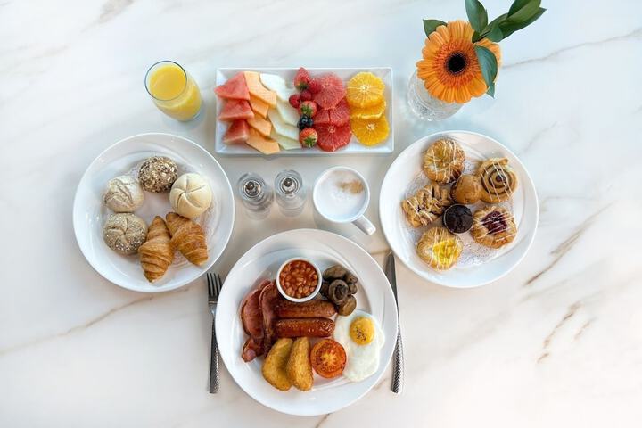 Breakfast/Coffee Service 83 of 101