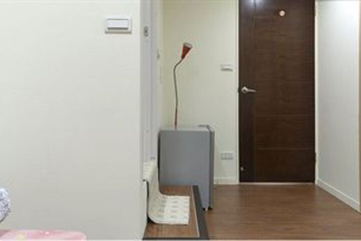 Room 16 of 21