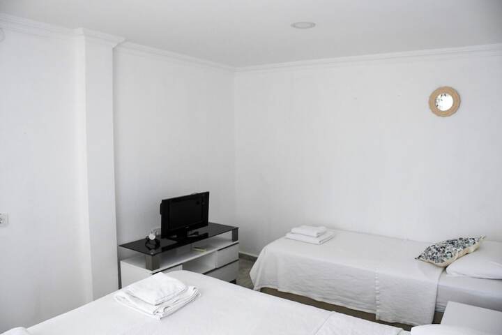 Room 7 of 27